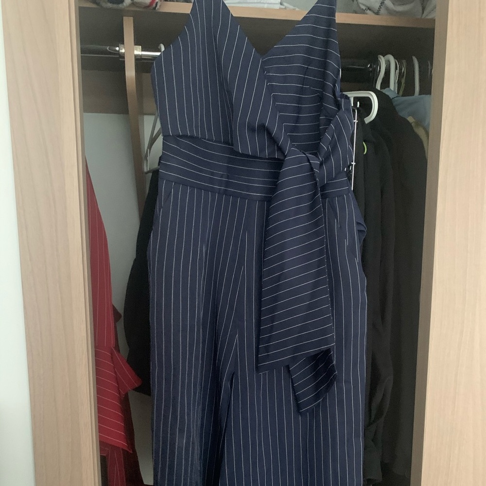 Wide-leg jumpsuit with suspenders